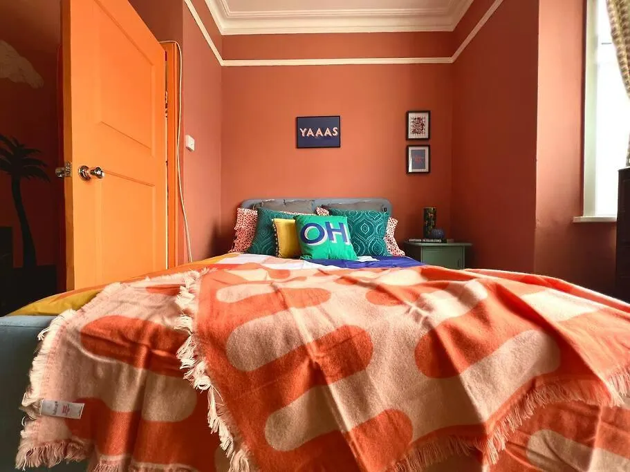 City Cottage With Cosy Garden In London Apartman