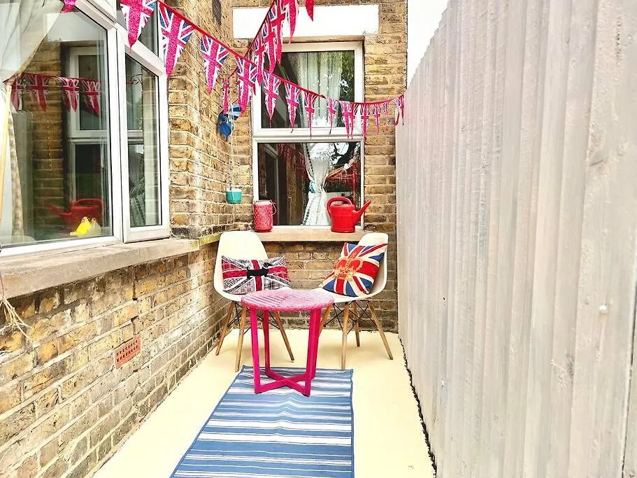 Apartman City Cottage With Cosy Garden In London Egyesült Királyság